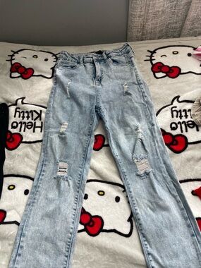 Kendall & Kylie Light Wash Distressed Straight Leg Jeans